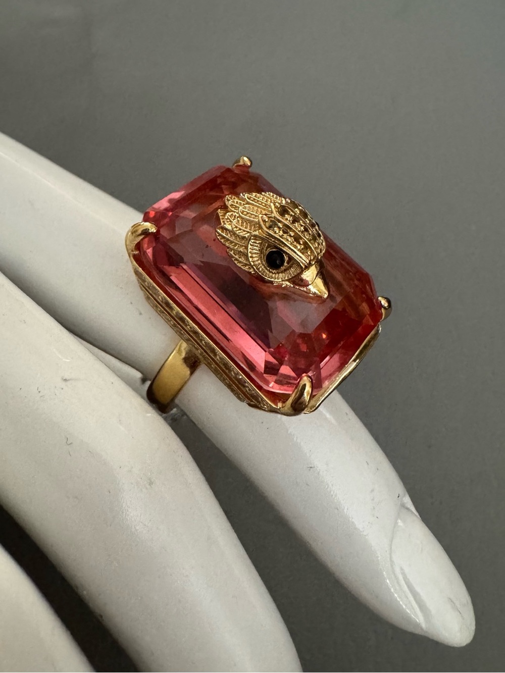 NIB Kurt Geiger Signature Eagle Ring - Picture 8 of 11